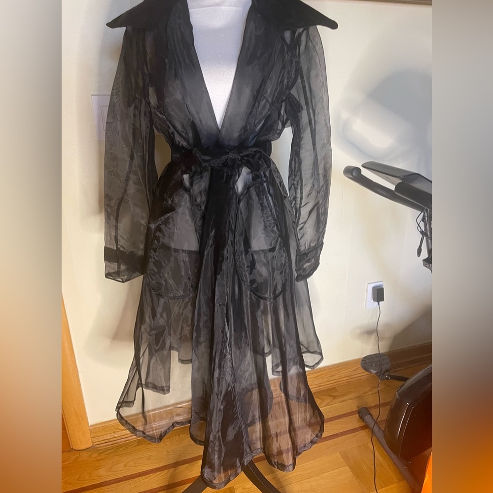 Voila classy & beautiful women’s organza belted trench coat sized Small - Med
